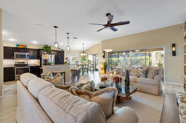 1852 SASSPARILLA WAY, The Villages, FL 32162