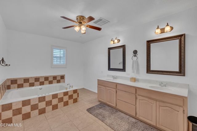 10625 VISTA LOMAS Drive, El Paso, TX 79935