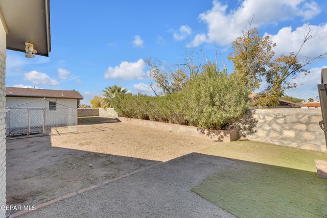 10625 VISTA LOMAS Drive, El Paso, TX 79935