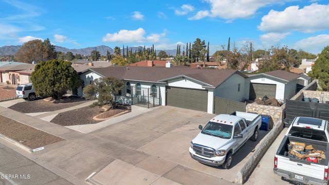 10625 VISTA LOMAS Drive, El Paso, TX 79935