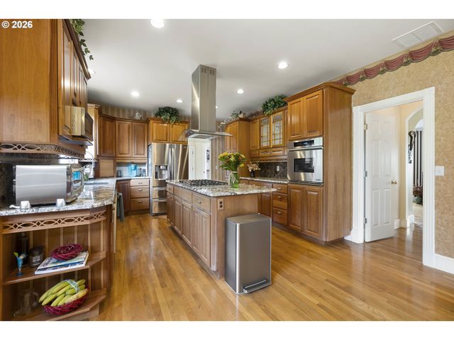 60750 ROBINETTE Rd, St Helens, OR 97051