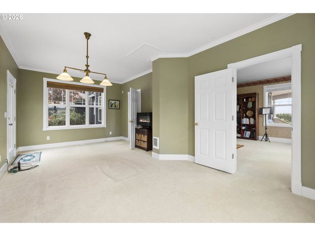 60750 ROBINETTE Rd, St Helens, OR 97051