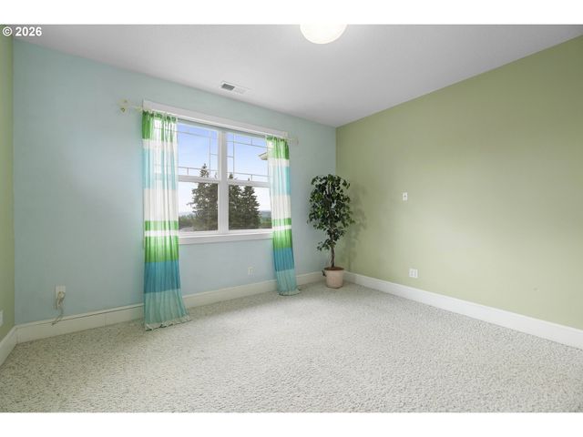 60750 ROBINETTE Rd, St Helens, OR 97051