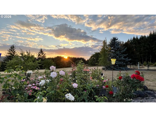 60750 ROBINETTE Rd, St Helens, OR 97051