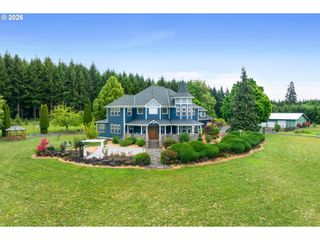 60750 ROBINETTE Rd, St Helens, OR 97051
