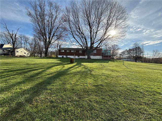 1210 W Park Rd, Worth Twp, PA 16057