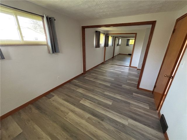 1210 W Park Rd, Worth Twp, PA 16057