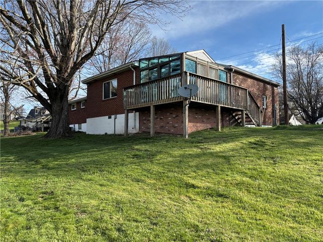 1210 W Park Rd, Worth Twp, PA 16057