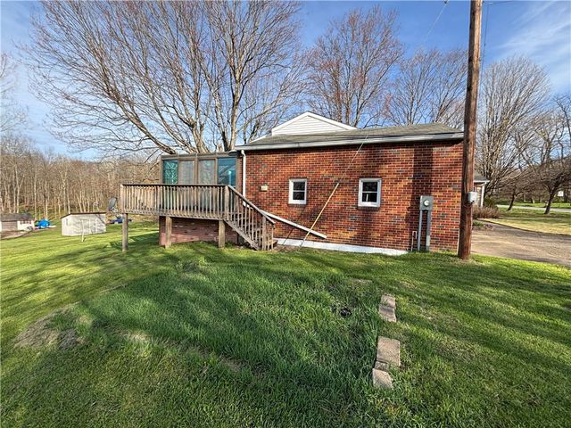 1210 W Park Rd, Worth Twp, PA 16057