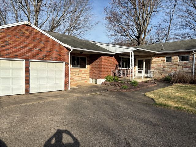 1210 W Park Rd, Worth Twp, PA 16057