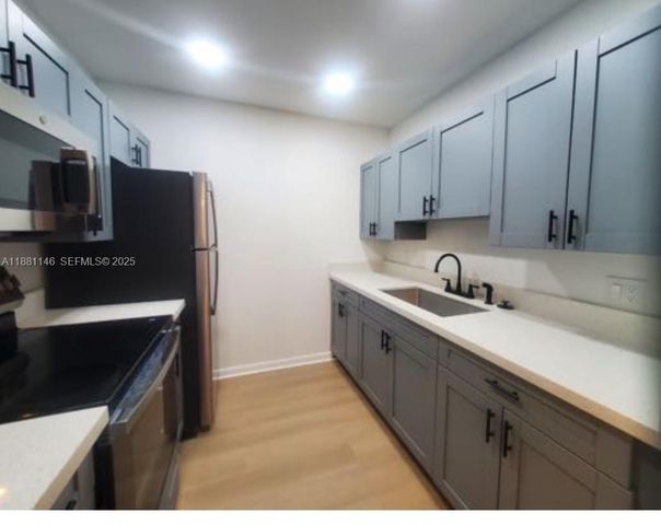 13300 SW 1st 309o 309O, Pembroke Pines, FL 33027
