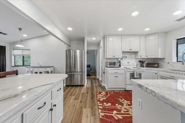 26156 Sweetland Rd, North San Juan, CA 95960