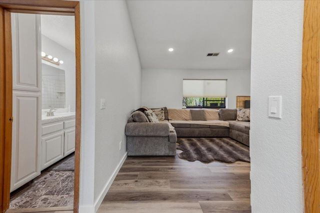 26156 Sweetland Rd, North San Juan, CA 95960