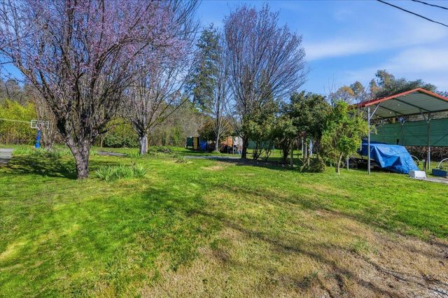 26156 Sweetland Rd, North San Juan, CA 95960