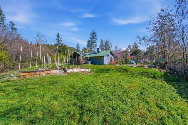 26156 Sweetland Rd, North San Juan, CA 95960