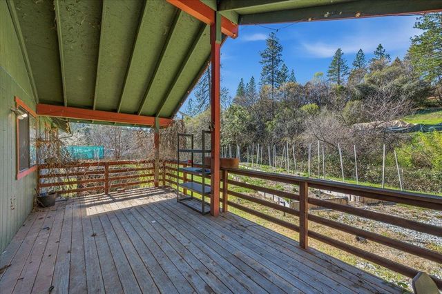 26156 Sweetland Rd, North San Juan, CA 95960