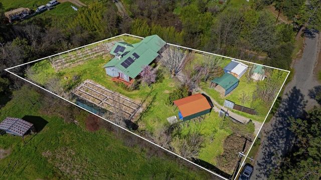 26156 Sweetland Rd, North San Juan, CA 95960