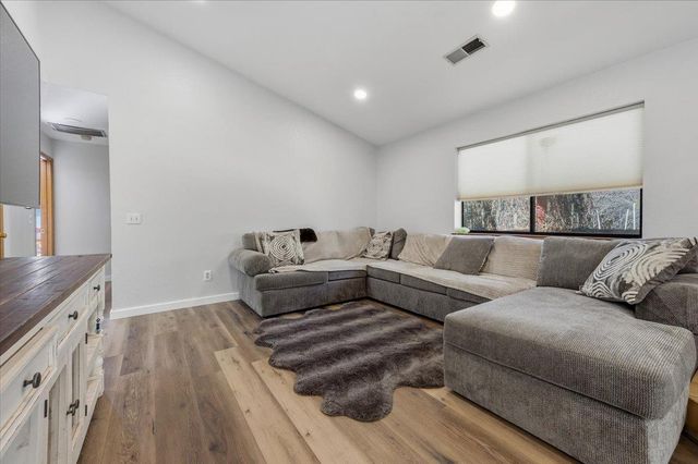 26156 Sweetland Rd, North San Juan, CA 95960