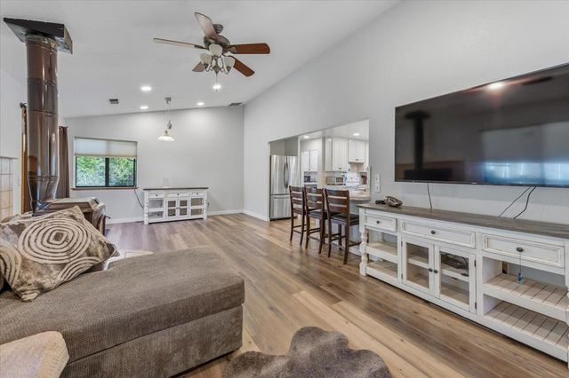 26156 Sweetland Rd, North San Juan, CA 95960