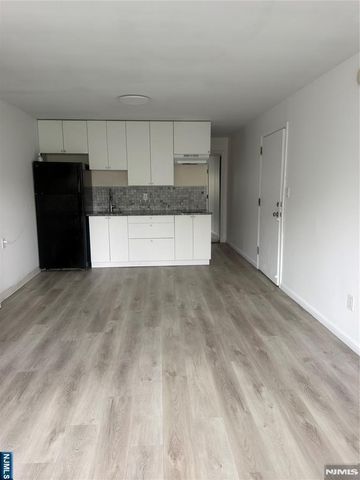 348 Union Avenue 1, Rutherford, NJ 07070