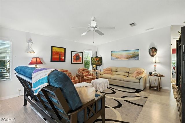 14510 Paul Revere LOOP, North Fort Myers, FL 33917