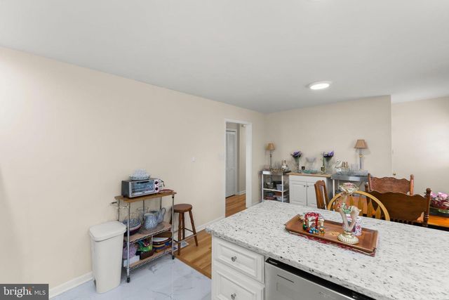 250 EUCLID AVE, Charles Town, WV 25414