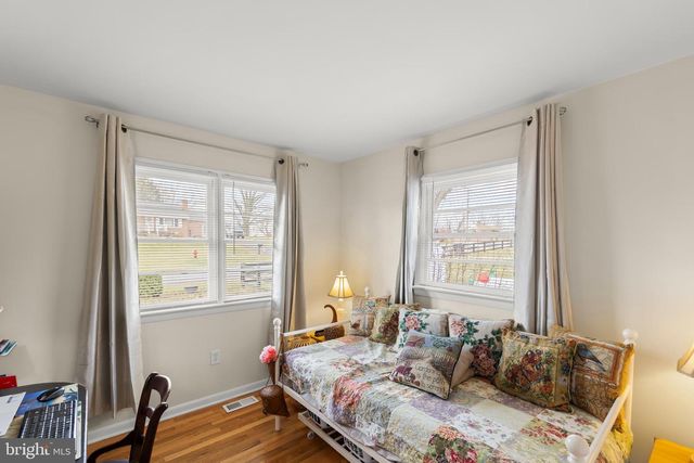 250 EUCLID AVE, Charles Town, WV 25414