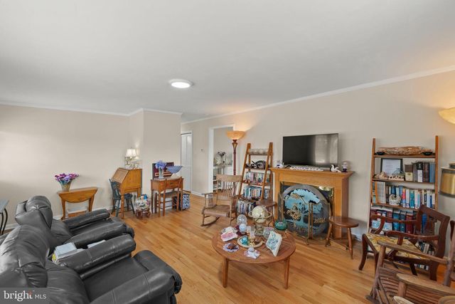 250 EUCLID AVE, Charles Town, WV 25414