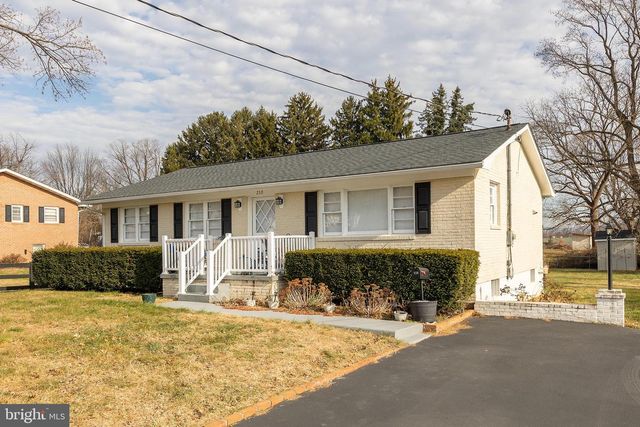 250 EUCLID AVE, Charles Town, WV 25414