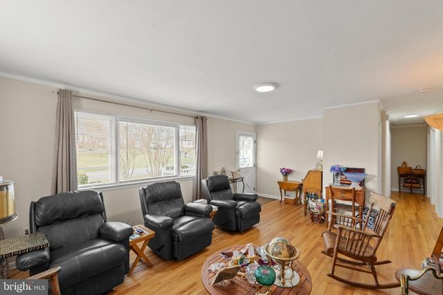 250 EUCLID AVE, Charles Town, WV 25414