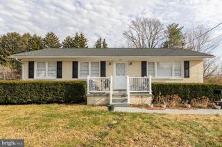 250 EUCLID AVE, Charles Town, WV 25414