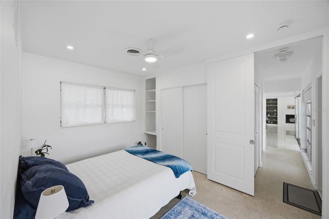 615 FONTANA LANE, Bradenton, FL 34209