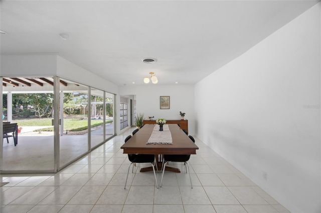 615 FONTANA LANE, Bradenton, FL 34209