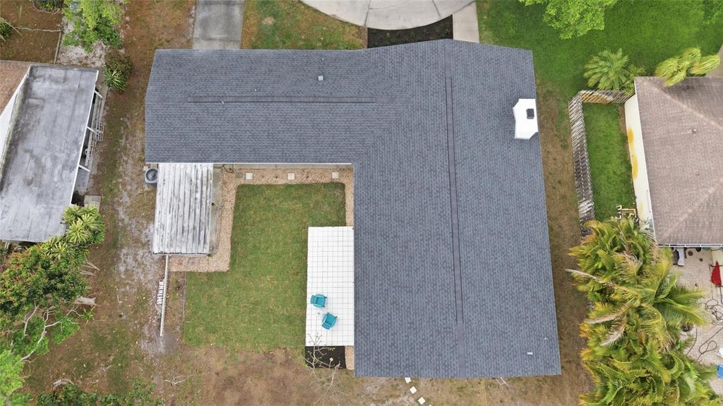 Image 32 of property listing at 615 FONTANA LANE, Bradenton, FL 34209