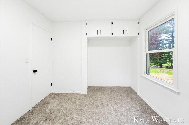 8382 E G Avenue, Comstock Twp, MI 49048