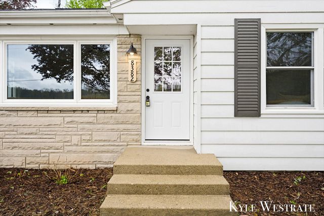 8382 E G Avenue, Comstock Twp, MI 49048