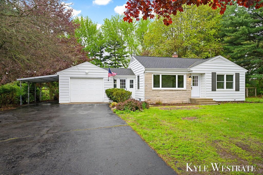 8382 E G Avenue, Comstock Twp, MI 49048
