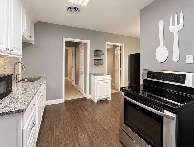 4116 Townsend Drive, Fort Worth, TX 76115
