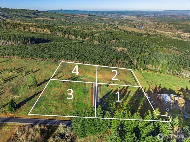 212 Suncrest Drive, Castle Rock, WA 98611