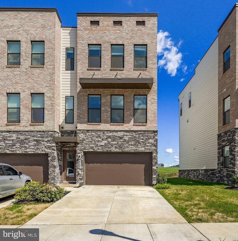 869 AMITY ST, Frederick, MD 21701