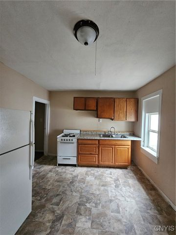 1230 Court Street, Utica, NY 13502