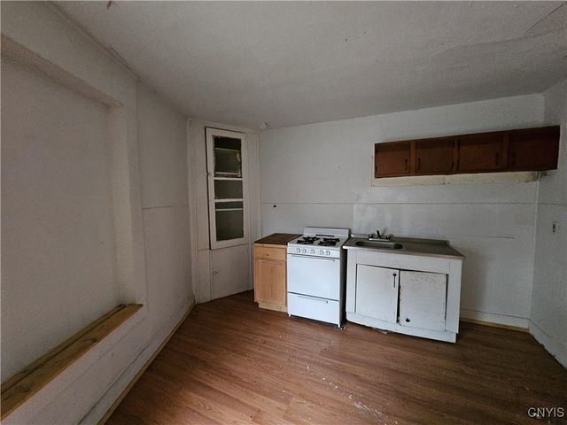 1230 Court Street, Utica, NY 13502