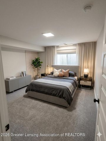 15332 Sherwood Lane, Lansing, MI 48906