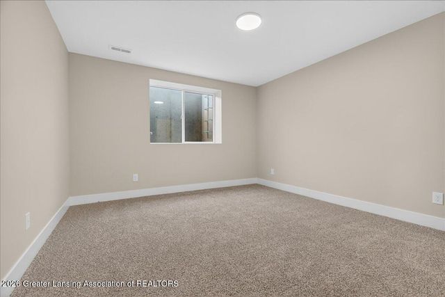 15332 Sherwood Lane, Lansing, MI 48906