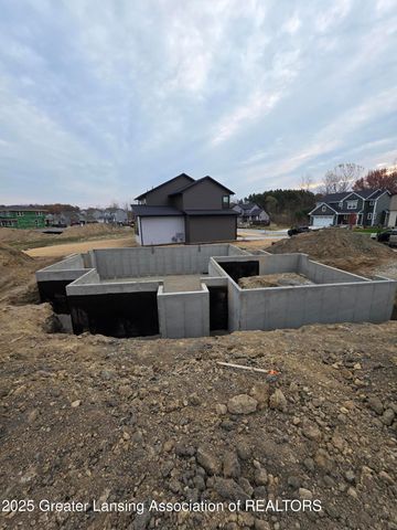 15332 Sherwood Lane, Lansing, MI 48906