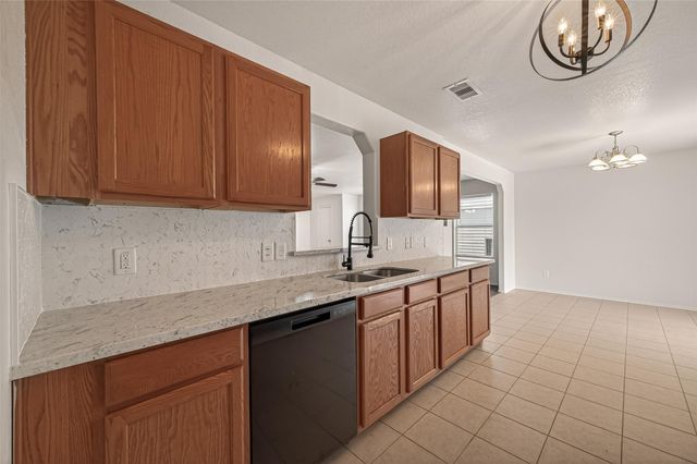 1123 Desert Springs Lane, Rosenberg, TX 77471