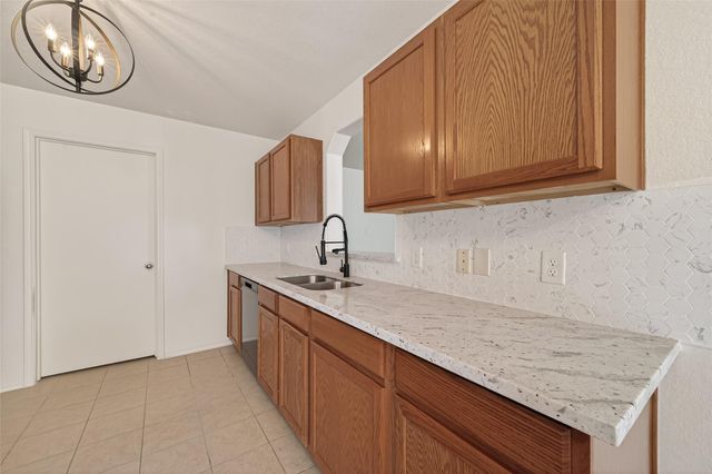 1123 Desert Springs Lane, Rosenberg, TX 77471