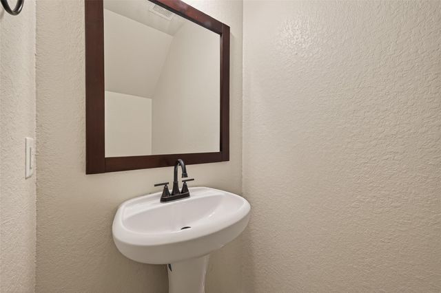 1123 Desert Springs Lane, Rosenberg, TX 77471