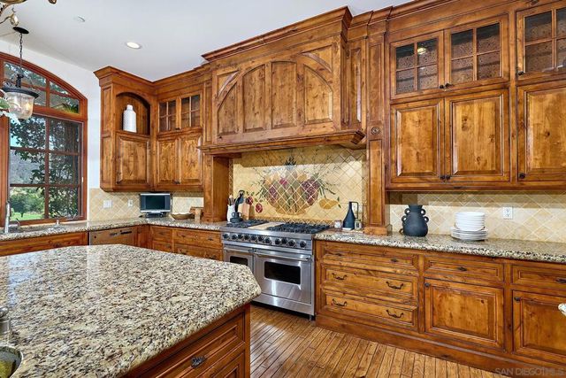 14155 Biscayne Pl, Poway, CA 92064