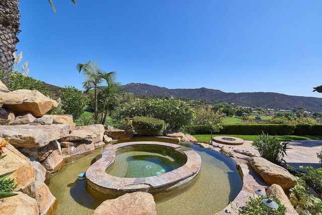 14155 Biscayne Pl, Poway, CA 92064